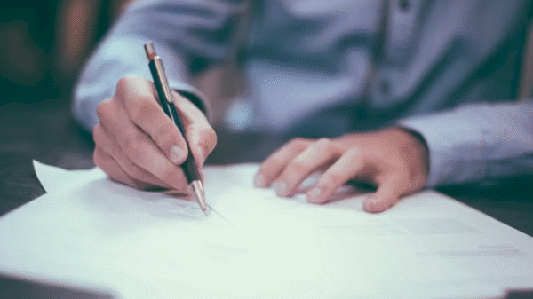 O impacto de consultorias financeiras na carreira musical