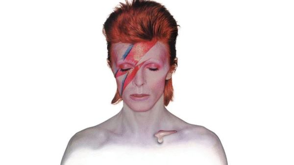 David Bowie: arte de 'Aladdin Sane' é vendida por R$ 2,6 milhões em dinheiro