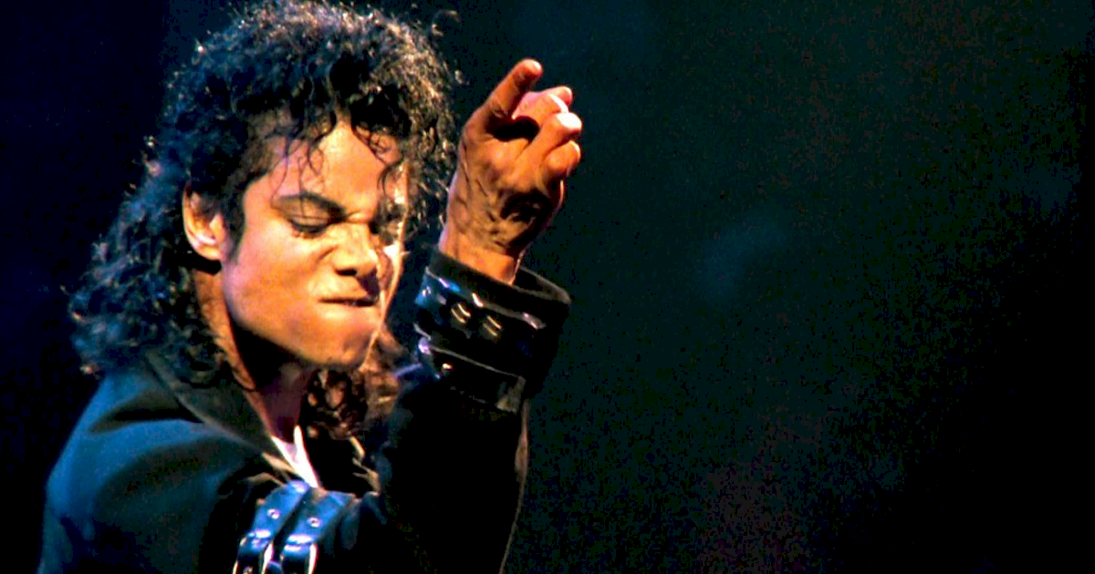 Michael Jackson lidera lucros entre artistas falecidos com US$ 105 mi