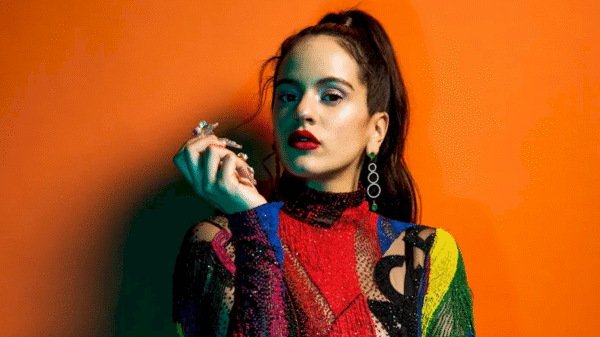 Rosalía no Cristo Redentor: quando música, fé e mercado se encontram