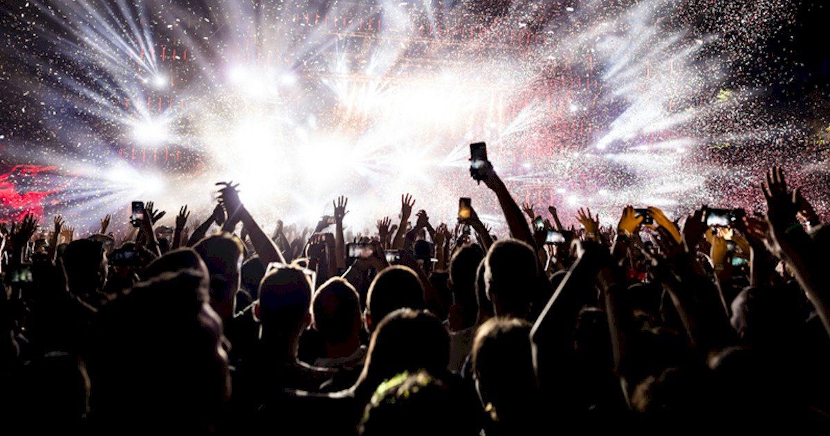 Como arenas lotadas renderam milhões à Live Nation em 2025