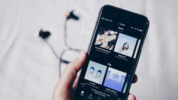 Empresa lança limpeza de áudio e protege royalties milionários