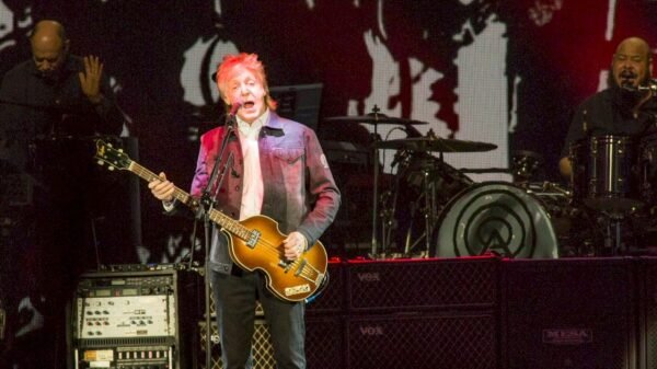 Investimento de US$ 300 mi em arena estreia com Paul McCartney